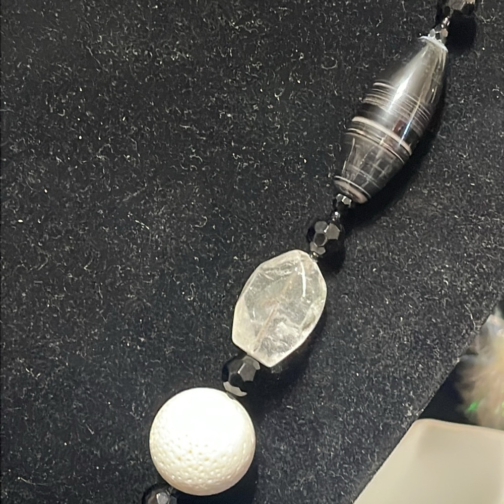 Absolutely Stunning Long Agate Stone Geometric Sh… - image 2